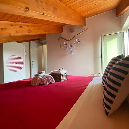 Couette-café Il Mare In Mansarda 4*