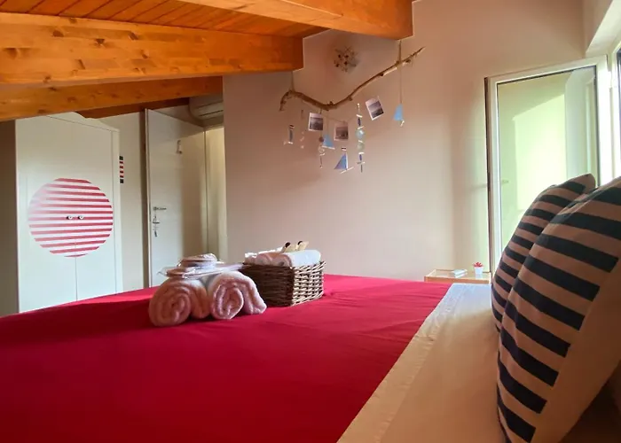 Couette-café Il Mare In Mansarda 4*