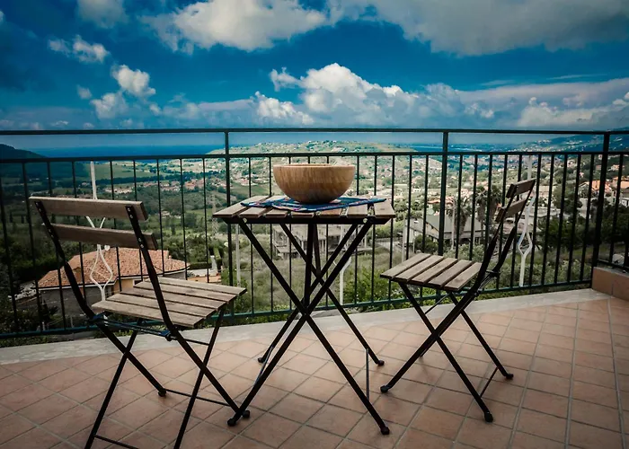 Alojamento de Acomodação e Pequeno-almoço Il Mare In Mansarda Agropoli
